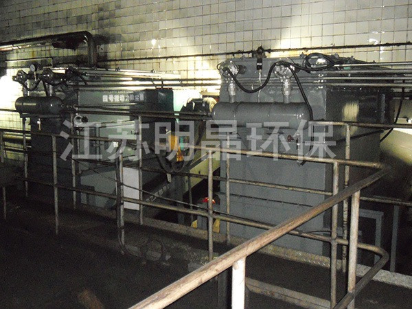 微動力皮帶機(jī)濾筒除塵器